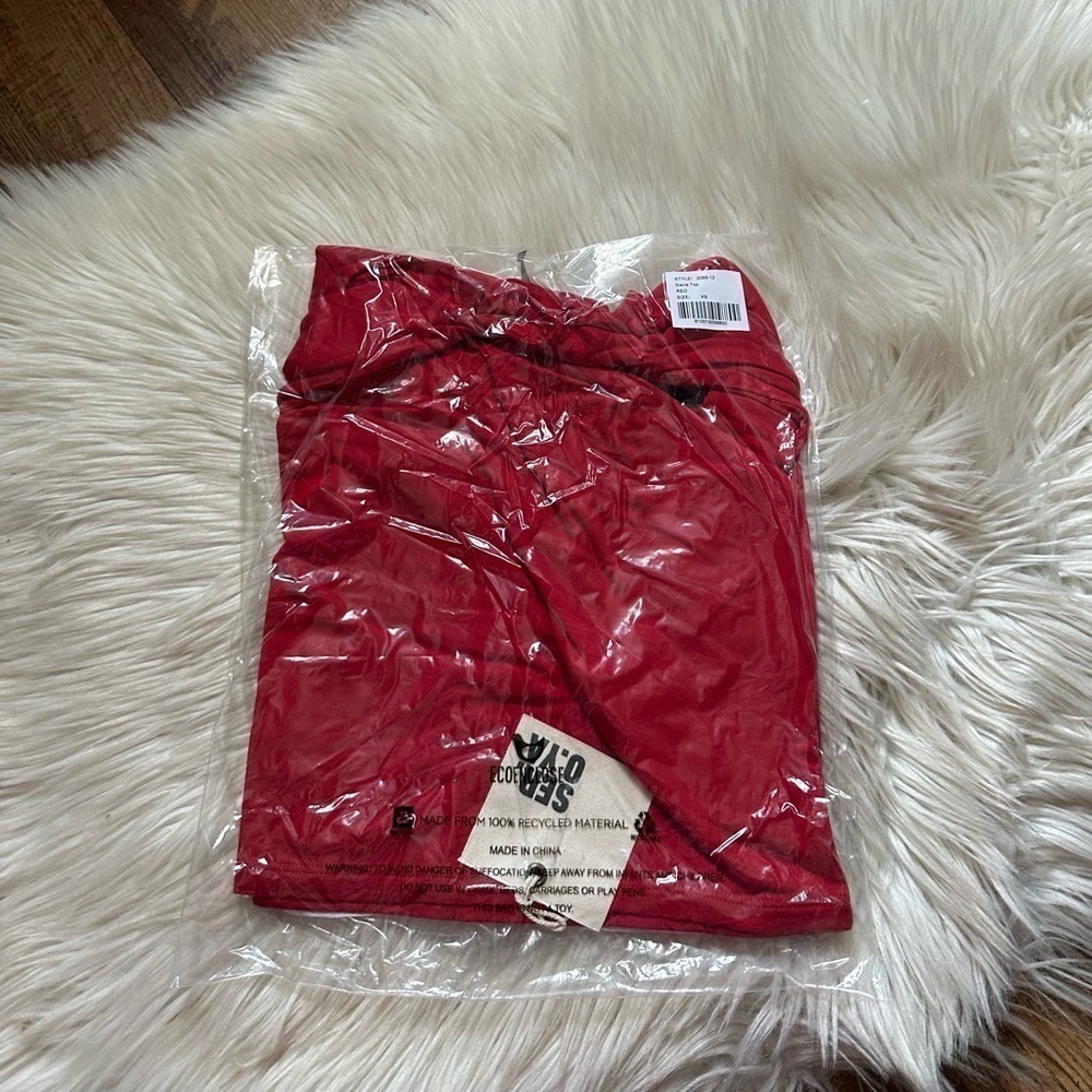 SER.O.YA Sierra Top In Red - Picture 5 of 6